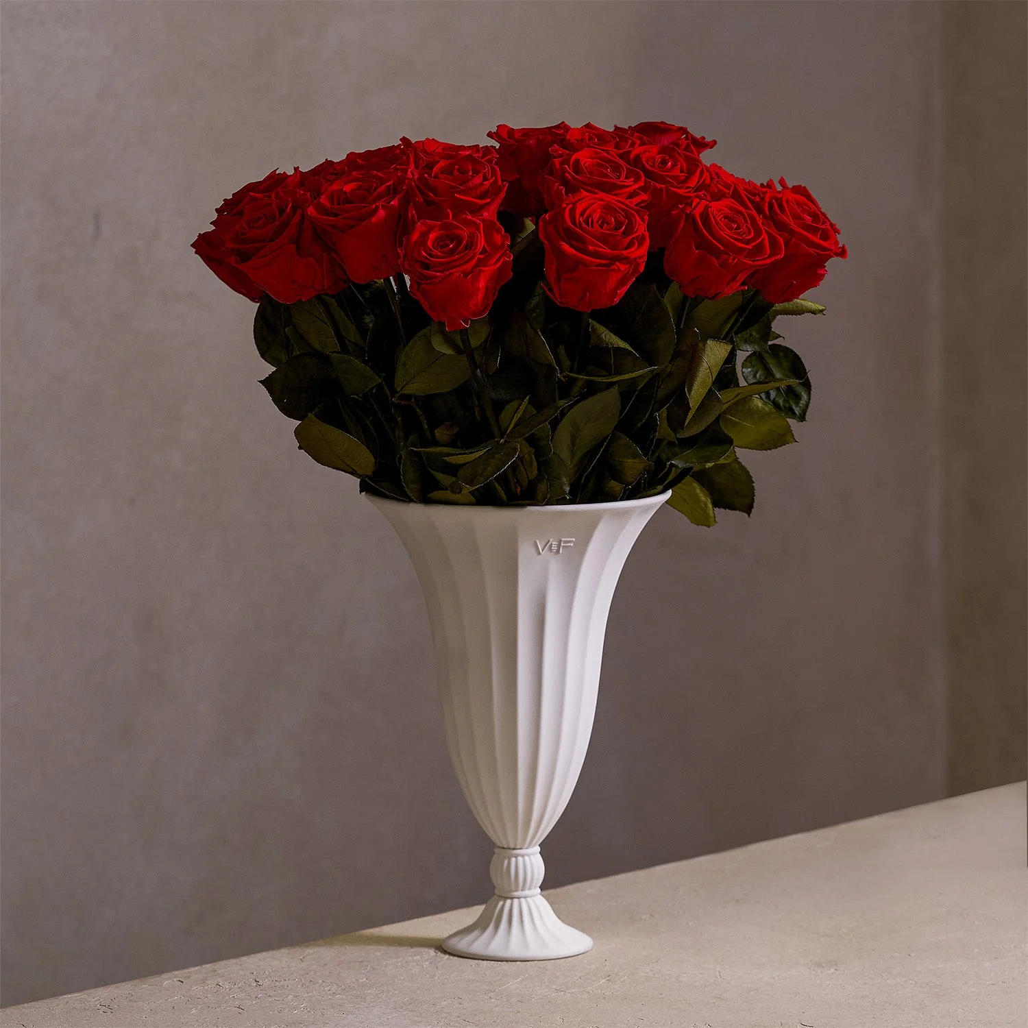 Aphrodite Porcelain Vase - Image 7
