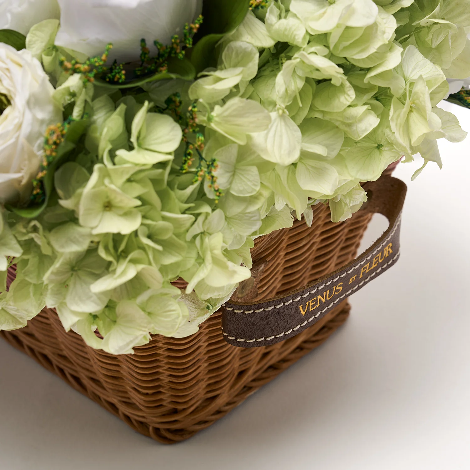 Serene Heirloom Wicker Vase - Image 3