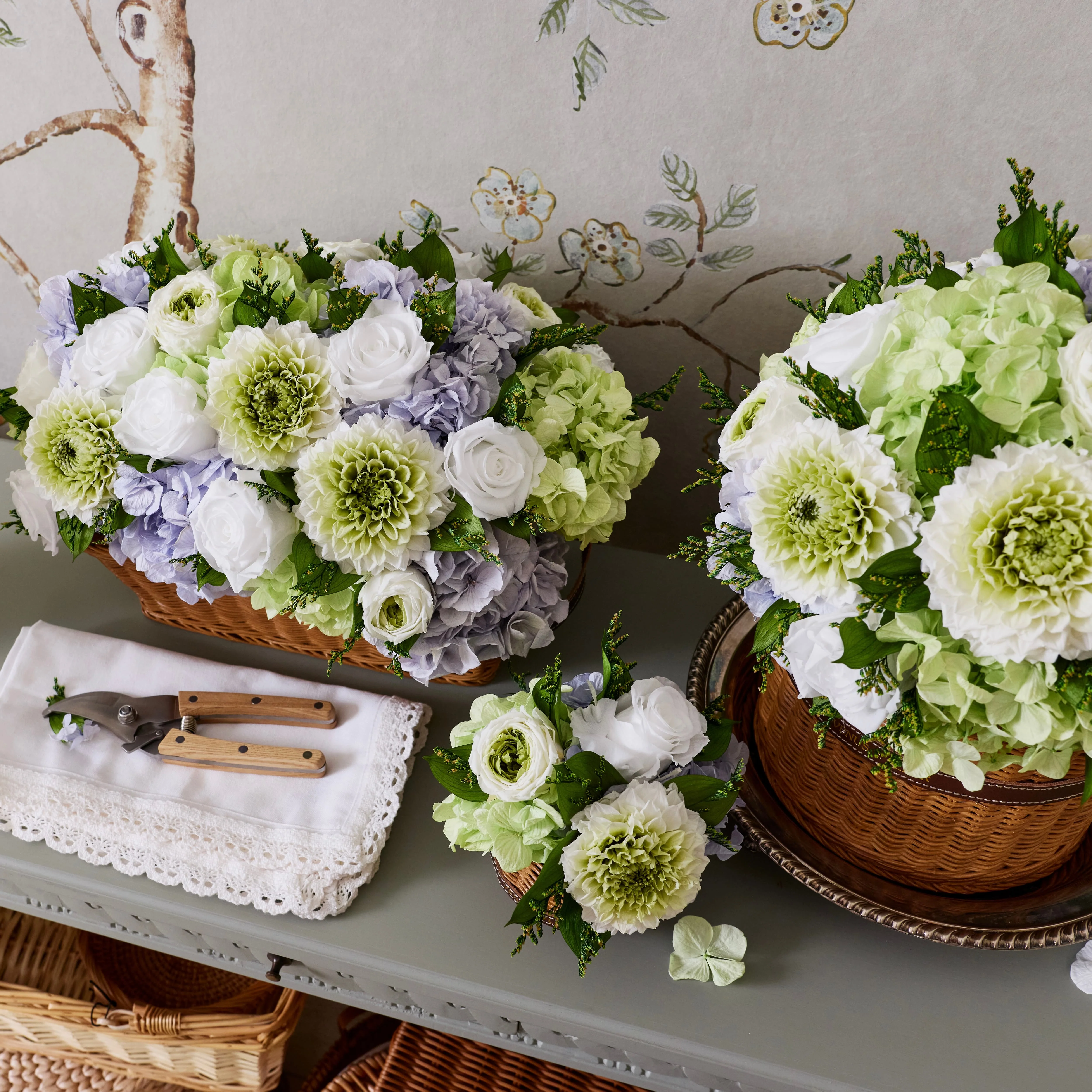 Serene Heirloom Wicker Vase - Image 7