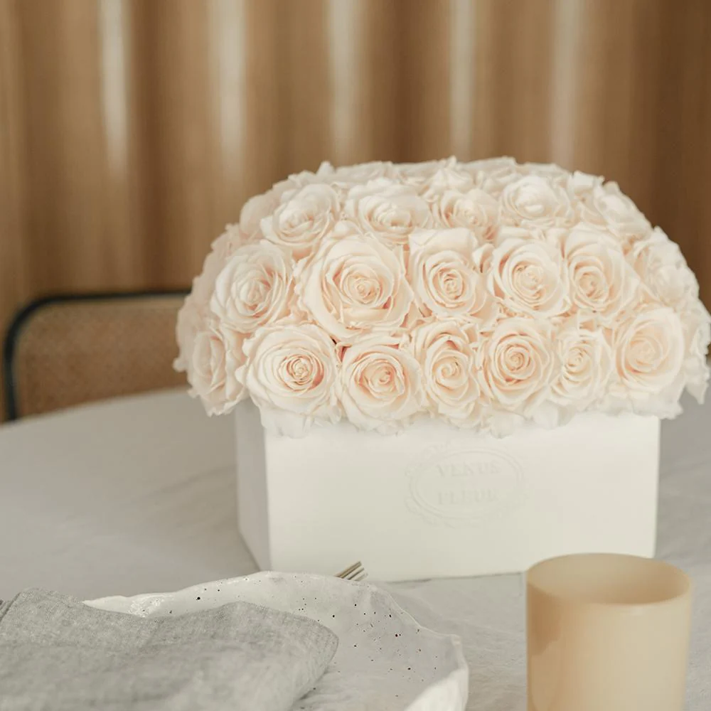Serene Porcelain Vase - Image 8