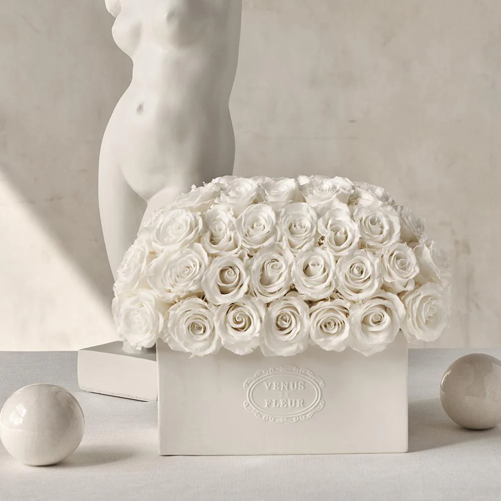 Serene Porcelain Vase - Image 9