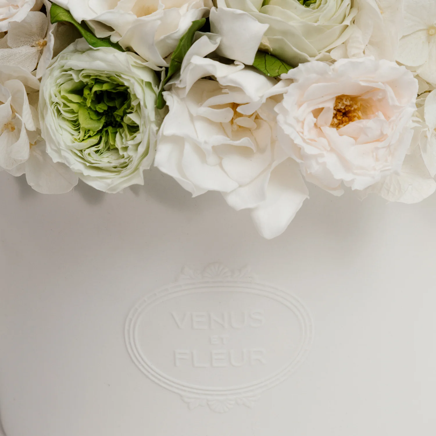 Thalia Porcelain Vase - Image 5